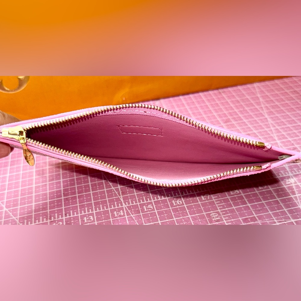 💗 Damier Azure Pink Pochette Leather Wristlet Pouch bag - Picture 7 of 15